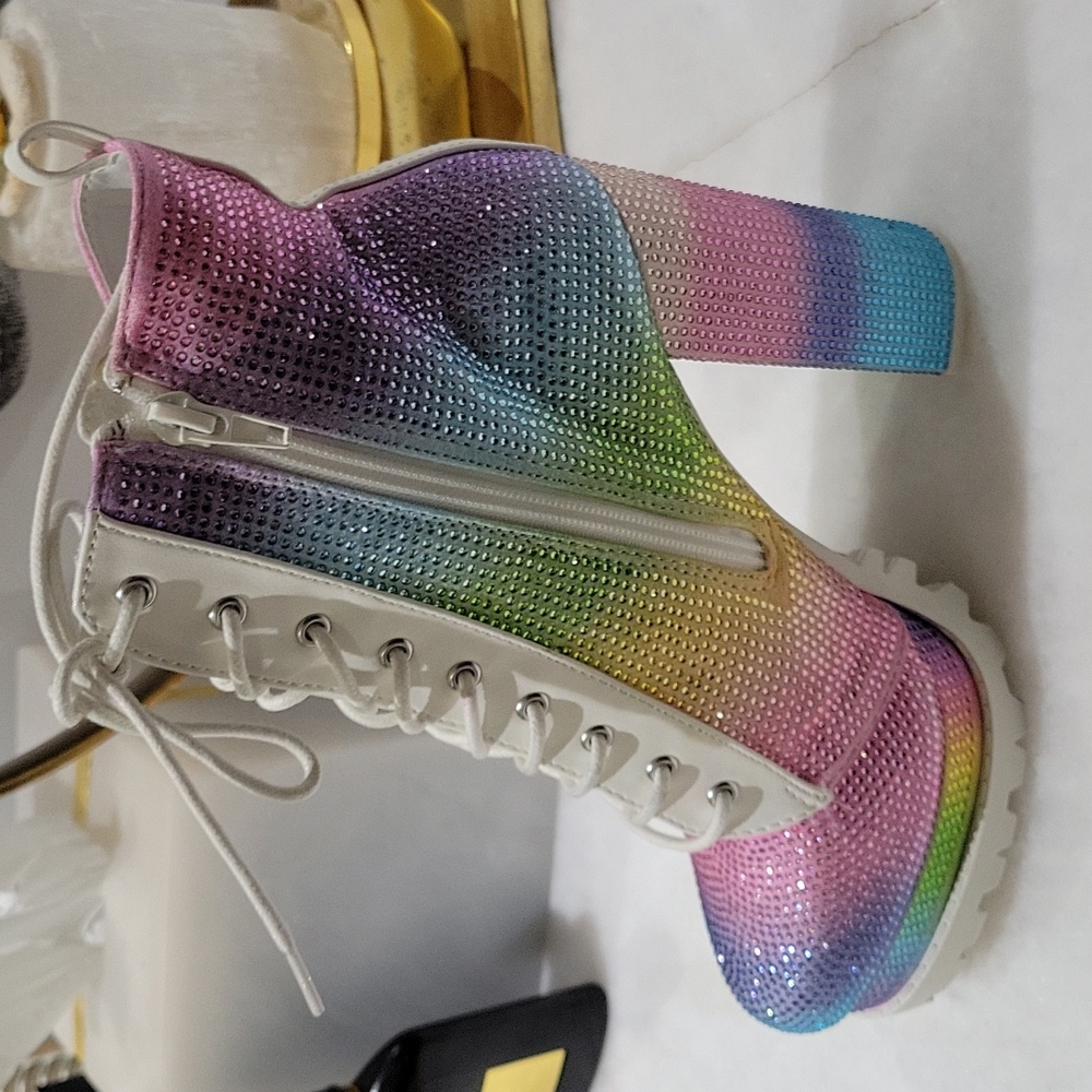 White Rhinestone Rainbow Boots 8.5 - Picture 4 of 5